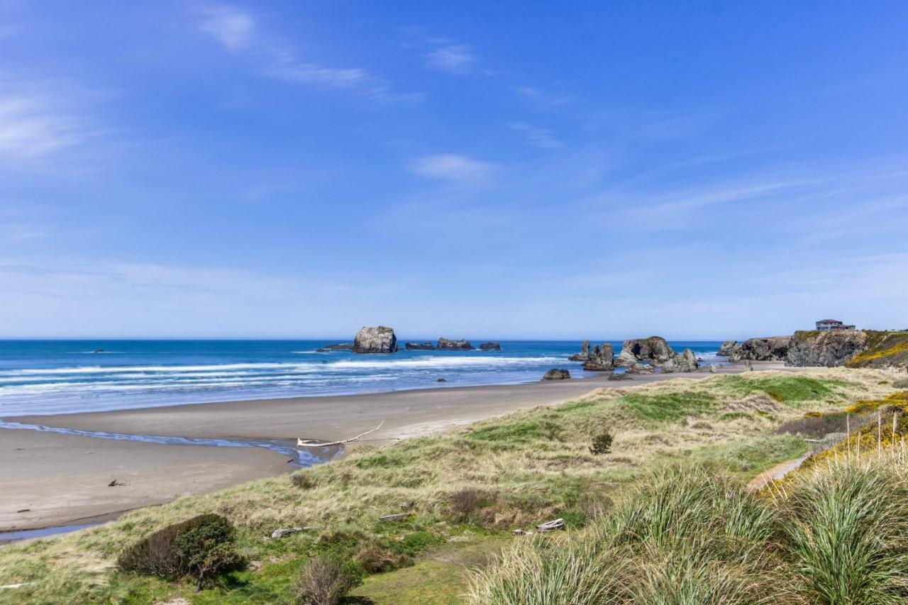 Spindrift Oceanfront Home Bandon Exteriör bild